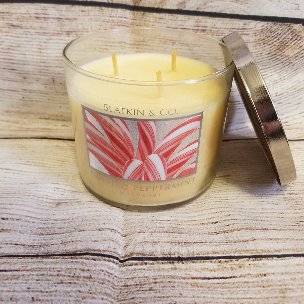 Slatkin 3 wick candle